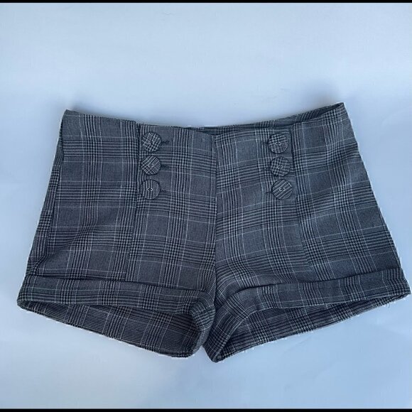 90s/Y2K Checkered Shorts - Picture 6 of 7